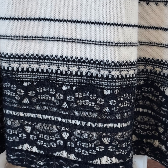 Creamy White Wool Dress - Picture 4 of 5